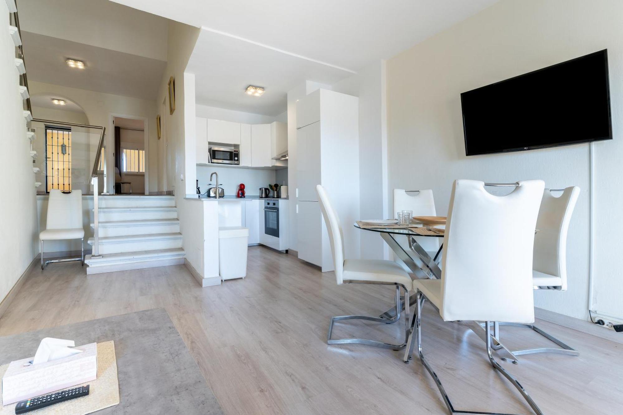 Beachfront Puerto Cabopino Apartamento Marbella